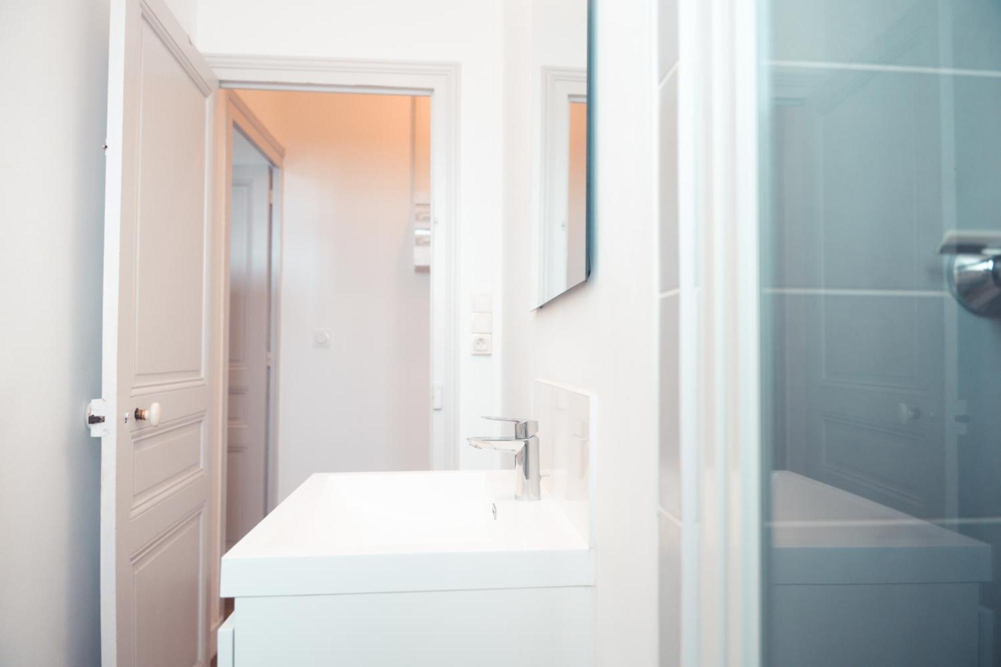 Le Ronsardien - Appartement Calme Et Confortable Tours Exteriör bild